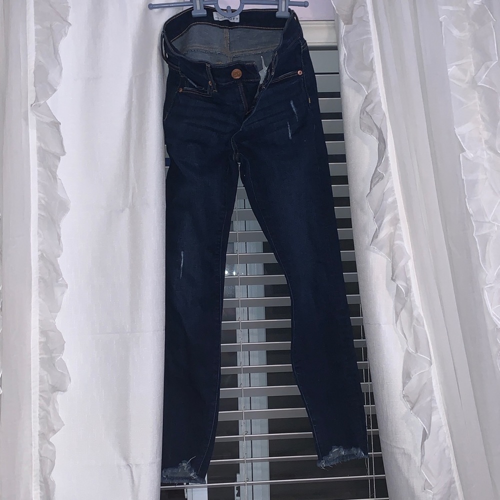 Loft distressed jeans (25)